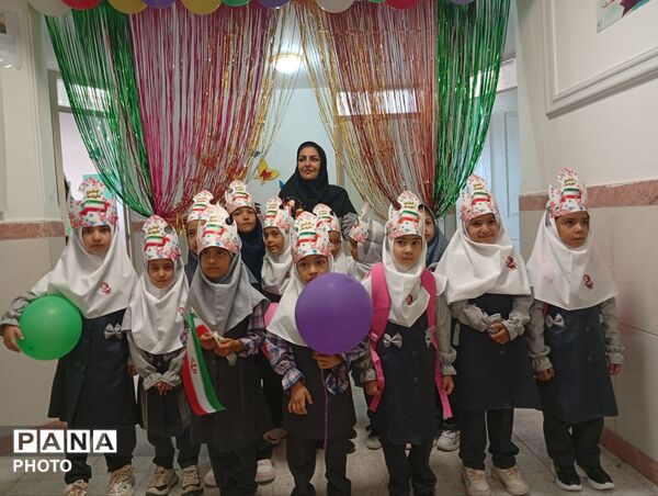 برگزاری جشن شکوفه ها در آموزشگاه بنیاد برکت