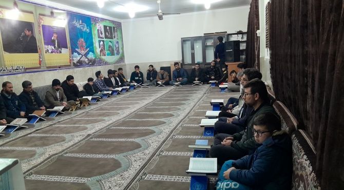 جلسه هفتگی آموزش تلاوت قرآن در دارالقرآن‌های نور و امام خمینی(ره) 