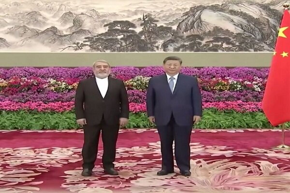 رحمانی فضلی استوارنامه خود را تقدیم رئیس جمهور چین کرد