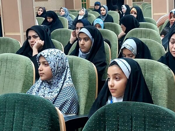 جشنواره ستارگان قرآنی در امامزاده سیدجعفر محمد یزد