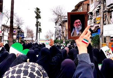 ۲۲ بهمن، روزی که در تقویم تاریخ ما با خط زرین حک شده است