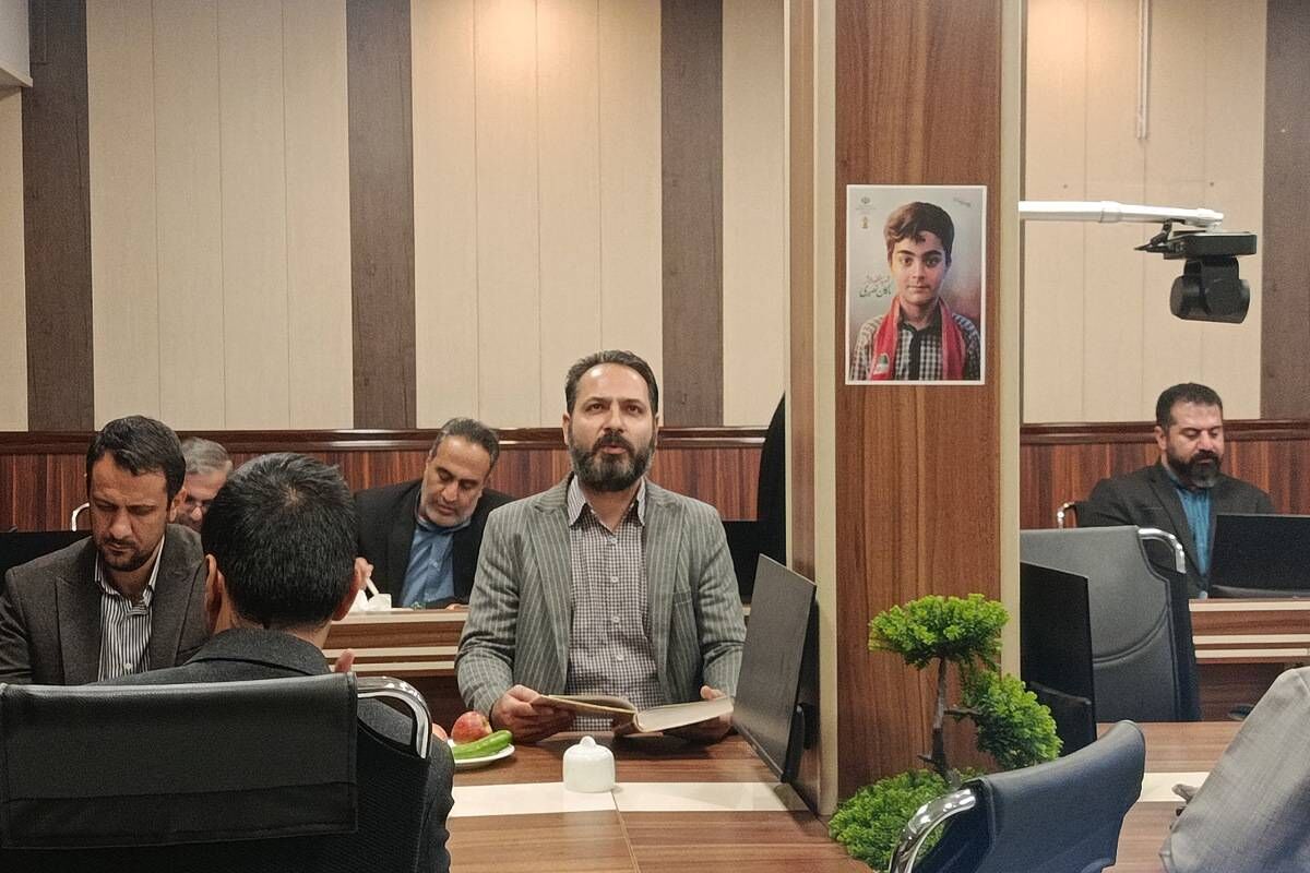 جلسه کنگره ۳۰۰۰ شهید شهرستان‌های ری در آموزش و پرورش ناحیه یک شهرری