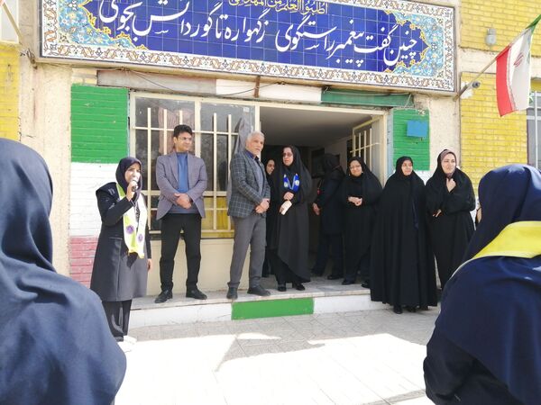 اجرای طرح همنوا در دبیرستان دخترانه نوید ناحیه پنج مشهد