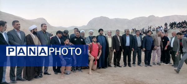 مسابقات بومی محلی  در گود کشتی شهر بار نیشابور