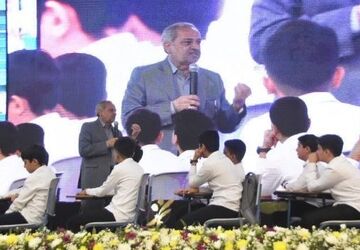 توسعه فرهنگ اقامه نماز و انس با قرآن در اولویت برنامه‌های وزارت آموزش و پرورش خواهد بود