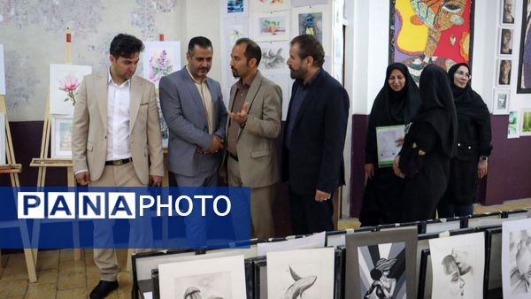 برگزاری افتتاحیه نمایشگاه مشاغل در هنرستان نور،ملارد 