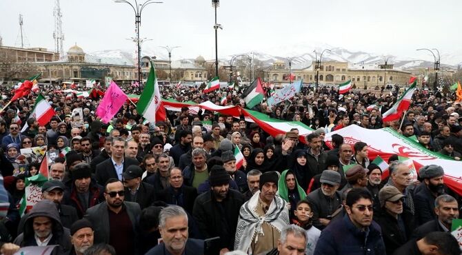  همدان یکصدا، رسالت تاریخی خود را تکرار کرد