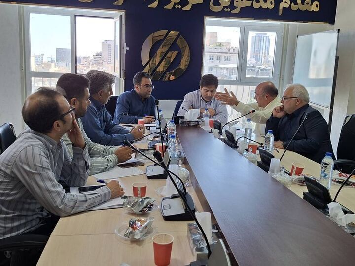 پروژه‌های راه‌سازی غرب کشور با تمرکز بر مسیرهای اربعین بررسی شد 