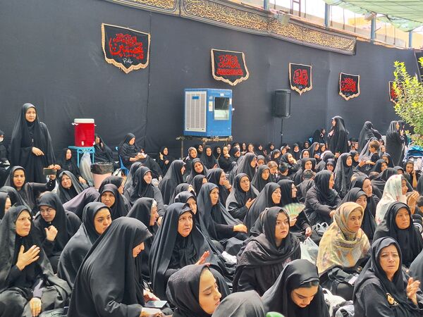 عاشورای حسینی در انگورستان ملک اصفهان