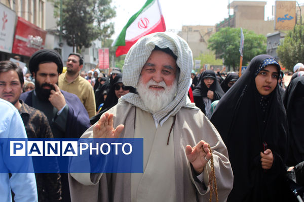 جلوه های حماسی خشم و انزجار مردم قم از جنایات رژیم صهیونیستی 