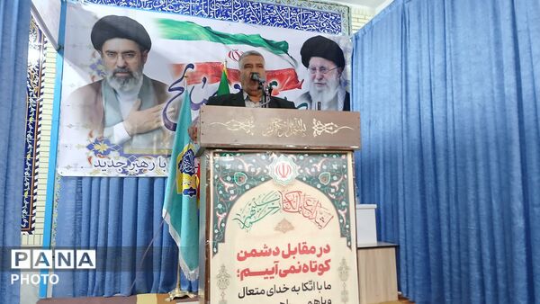 شکوه حضور در نماز جمعه شهرستان بن