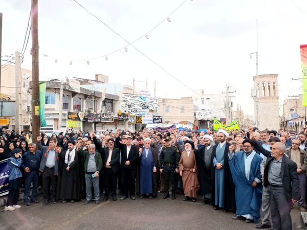 راهپیمایی 9 دی در بهبهان؛ فرهنگیان و دانش‌آموزان با آرمان‌های انقلاب تجدید بیعت کردند