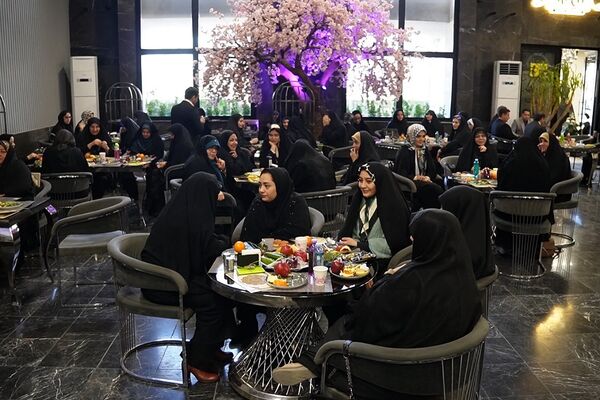 مراسم تقدیر از مربیان و مشاوران به مناسبت هفته امور تربیتی در پیشوا 