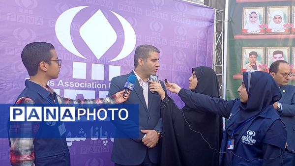 قاب‌هایی از خروش نسل بیدار