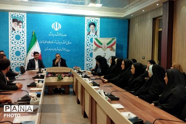 آیین تجلیل از فعالان حوزه پرورشی در بهارستان دو