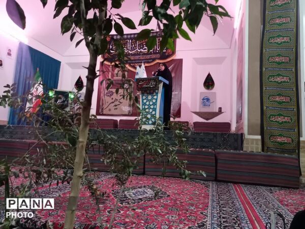 ویژه برنامه تکیه هنر در خانه شعر و ادب شهرداری یزد 
