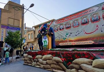 پیاده‌روی بزرگ به‌مناسبت گرامیداشت شهدای غدیر در کامیاران 