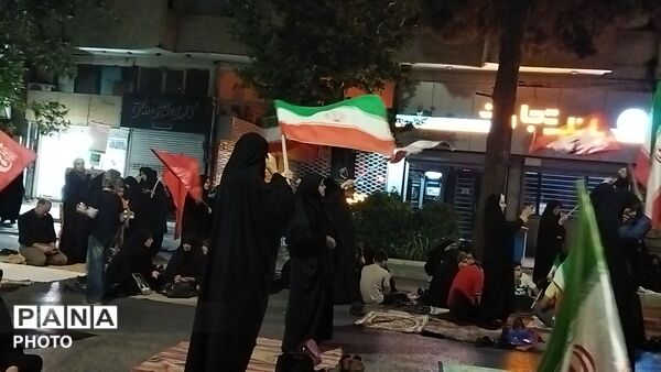 صد و شصت و دو شب، با یک روایت؛ شب‌هایی که از دلِ شهر می‌گذرند و به دل می‌نشینند