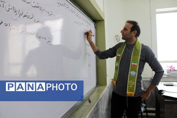 دوره توانمند سازی خبرنگاران پانا در دبیرستان رضوان