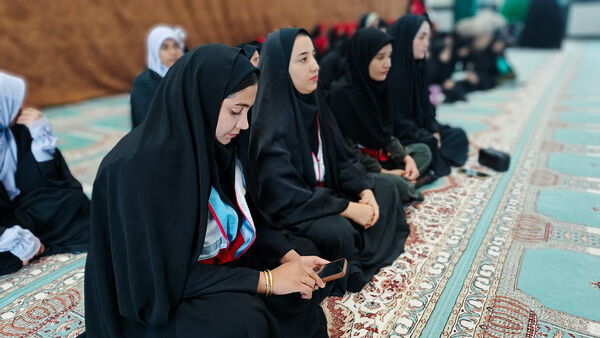 حضور امدادگران و کارکنان جمعیت هلال احمر در نماز عبادی، سیاسی جمعه شهرستان مارگون