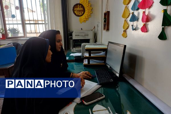 بازدید ارزیابان حوزه پرورشی از فعالیت‌های مدارس منطقه کهریزک 