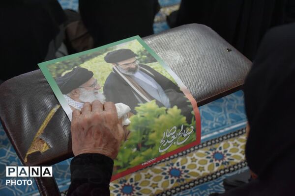 تجدید بیعت با رهبر در قروه