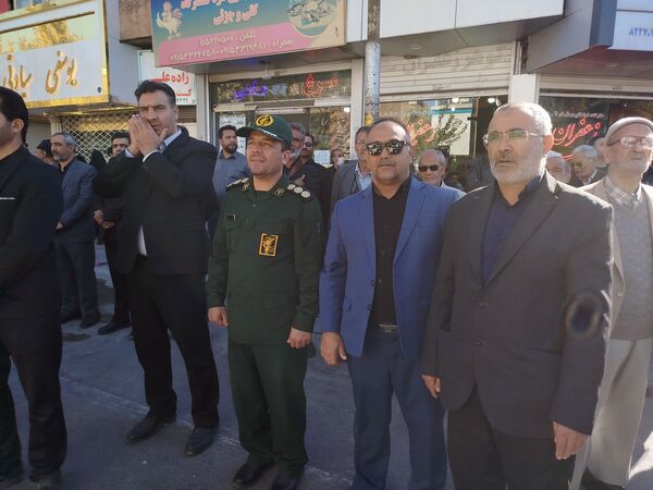 مردم کاشمر با گام‌های استوار در مسیر آرمان‌های انقلاب گام برداشتند 