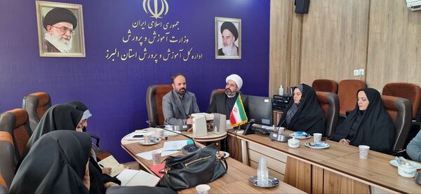 جلسه توجیهی مدیران و مربیان منتخب مدارس طرح ملی باانرژی‌ها 