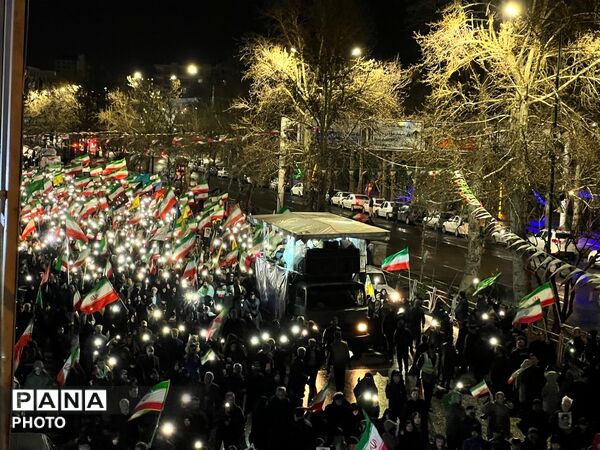 تجمع باشکوه مردم کرج برای مبارزه با دشمن آمریکا صهیونی