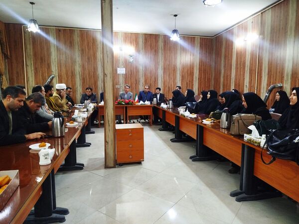 جلسه برنامه‌ریزی برگزاری راهپیمایی یوم‌الله ۲۲ بهمن با حضور مدیران مدارس شهرستان فاروج