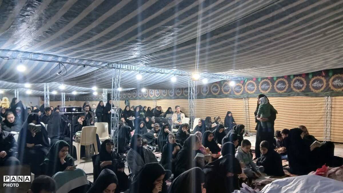 مراسم احیای شب بیست و سوم ماه رمضان در لارستان 