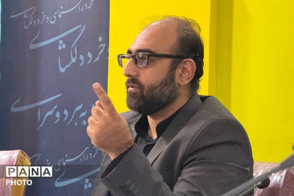 باید برخاست؛ هماهنگی دانش‌آموز خبرنگاران پانای منطقه ۴ برای پوشش رویداد آخرین وداع