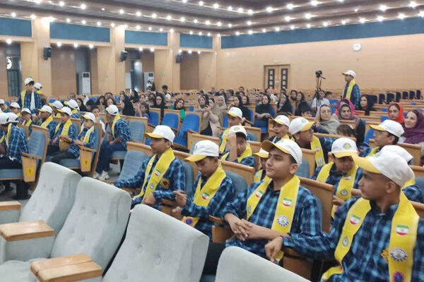 زنگ مقاومت در  دبیرستان غیر دولتی پسرانه پیشتازان (متوسطه اول) شهر جم