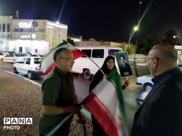 معلمان در میدان معلم یزد حماسه آفریدند