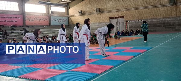 برگزاری المپیاد ورزشی در کبودرآهنگ با تأکید بر تلاش علمی و هوشیاری دانش‌آموزان