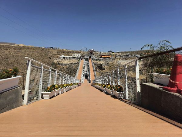 پل معلق سه‌طبقه ورگه‌سران؛ شکوه معماری بر فراز دره ورگه سران