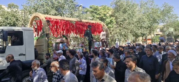 تشییع باشکوه پیکر شهدای مبارزه با اسرائیل در کاشان