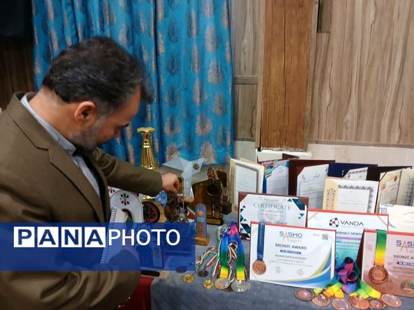 آیین نواختن زنگ پژوهش در مشهد 