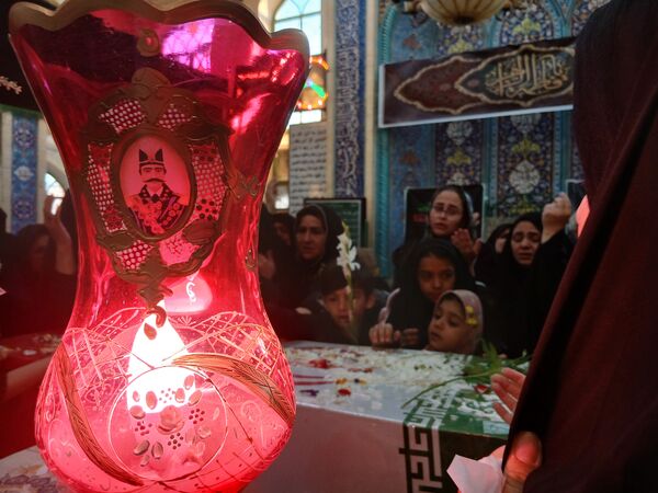 استقبال از شهید گمنام در مسجد امام حسین مجتبی (ع) محله سید میرزا
