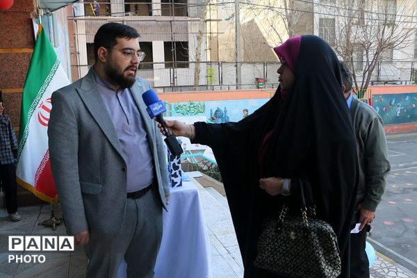 توزیع شیر رایگان در دبستان علی‌اکبر طالبی شهرری