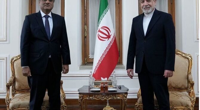آغاز ماموریت دیپلماتیک «عمران احمد» در ایران