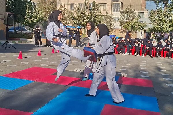 برگزاری انتخابات انجمن‌های ورزشی در دبیرستان زینبیه۲ شهریار