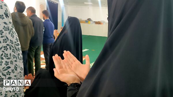 نماز استغاثه به امام زمان برای پیروزی رزمندگان جبهه اسلام در شهرستان مارگون