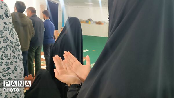 نماز استغاثه به امام زمان برای پیروزی رزمندگان جبهه اسلام در شهرستان مارگون