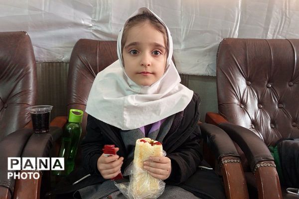 سفره احسان امام حسن مجتبی(ع) دردبستان شهید کلانتری بهارستان‌دو