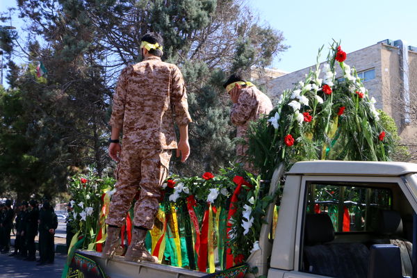 استقبال از پیکر مطهر ۲ شهید گمنام دفاع مقدس در شب‌های قدر