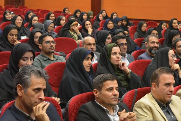 مراسم اختتامیه طرح و برنامه‌های آموزشی در بهارستان 2