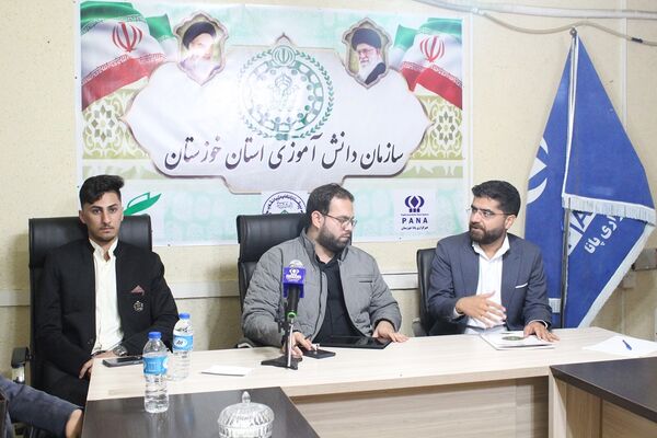 نشست قائم‌مقام سازمان دانش‌آموزی کشور با اعضای سازمان دانش‌آموزی خوزستان