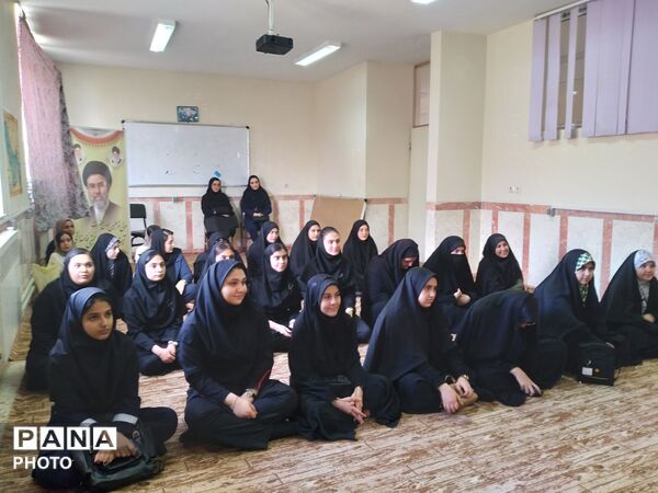 پاتوق نوجوان مبارز هشترود میزبان مسئولان تشکل‌های دانش‌آموزی استان