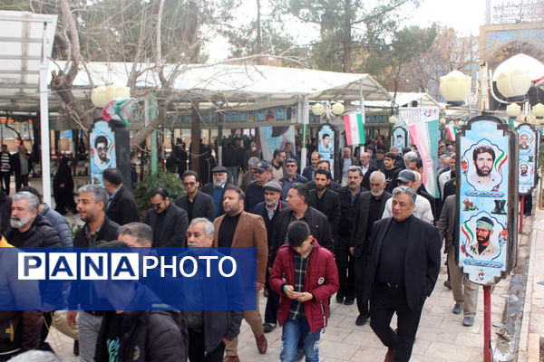 مراسم تشییع مادر شهید «حسین بی‌تا» در قم